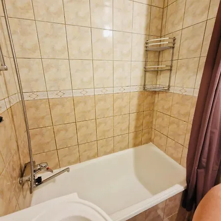 Apartment Tallinnhousing For 4 With Free Parking *