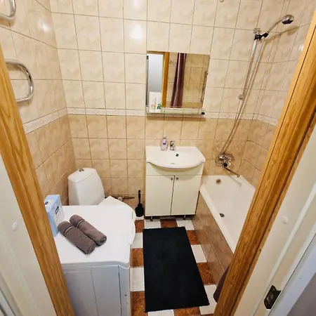 Tallinnhousing For 4 With Free Parking * Tallinn